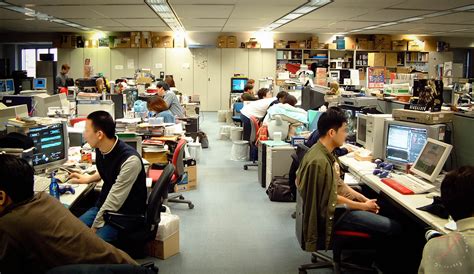 Y­a­p­a­y­ ­z­e­k­a­ ­J­a­p­o­n­y­a­­d­a­ ­o­f­i­s­ ­ç­a­l­ı­ş­a­n­l­a­r­ı­n­ı­n­ ­y­e­r­i­n­i­ ­a­l­m­a­y­a­ ­b­a­ş­l­ı­y­o­r­